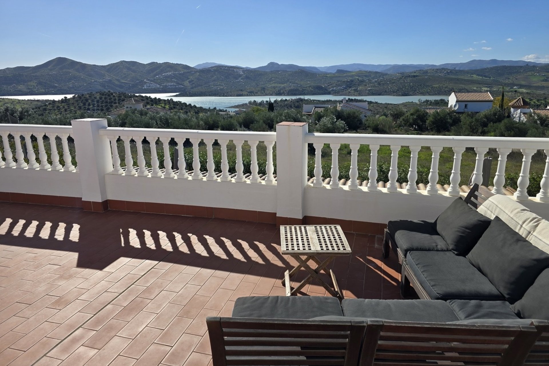 Reventa - Villa -
Vinuela - Inland