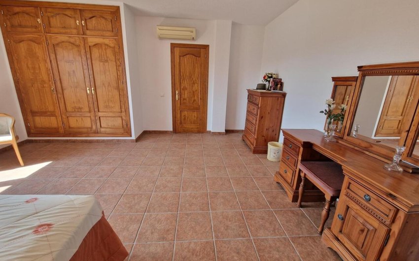 Reventa - Villa -
Vinuela - Inland