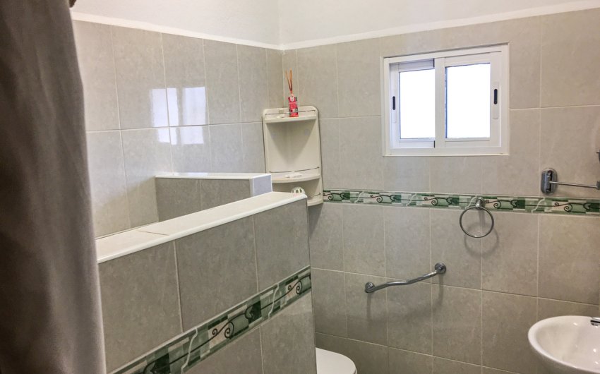 Reventa - Villa -
Vinuela - Inland