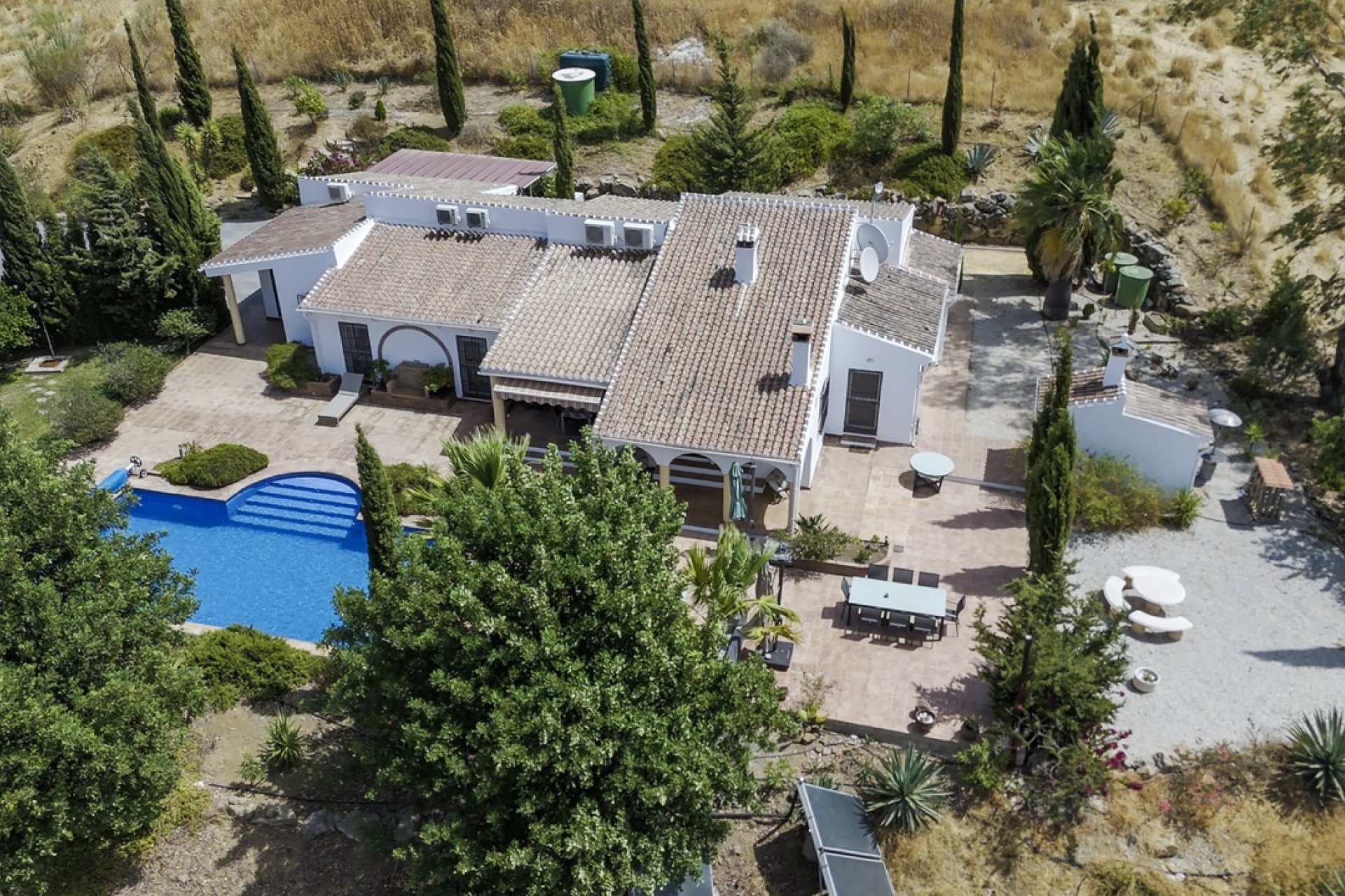 Reventa - Villa -
Vinuela - Inland