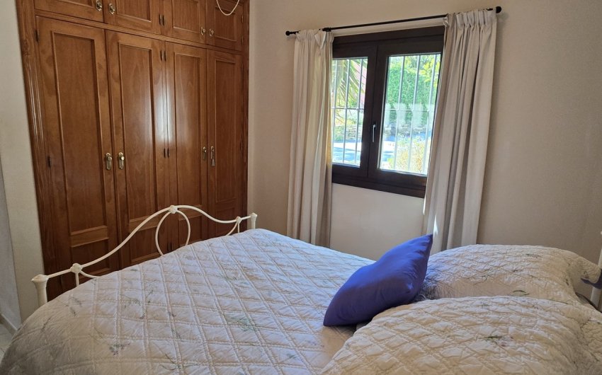 Reventa - Villa -
Vinuela - Inland