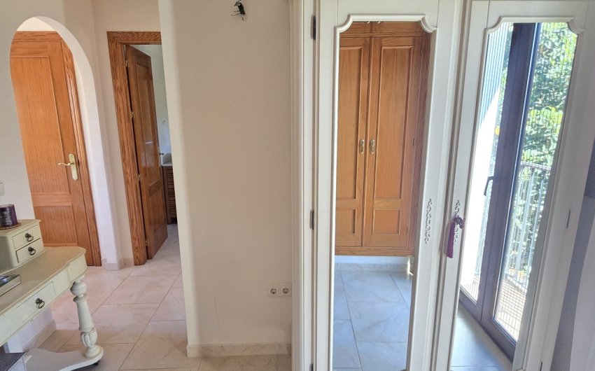 Reventa - Villa -
Vinuela - Inland