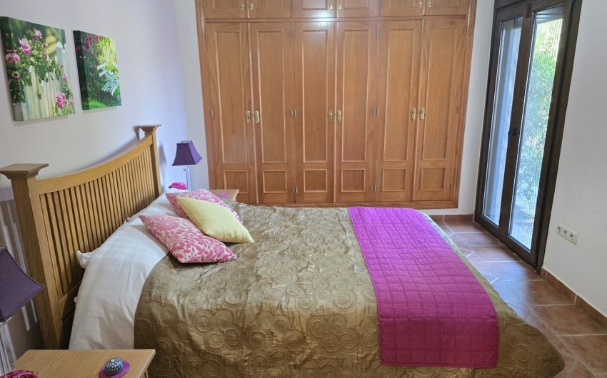 Reventa - Villa -
Vinuela - Inland