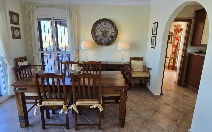 Reventa - Villa -
Vinuela - Inland