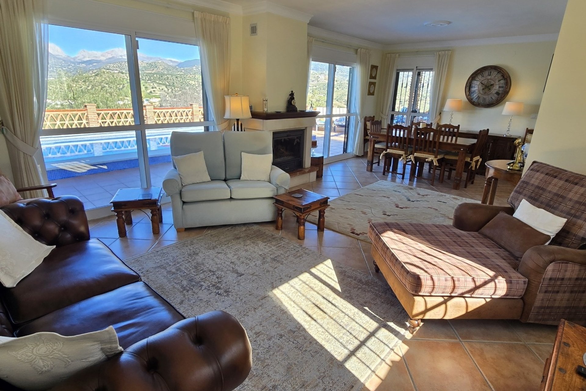 Reventa - Villa -
Vinuela - Inland