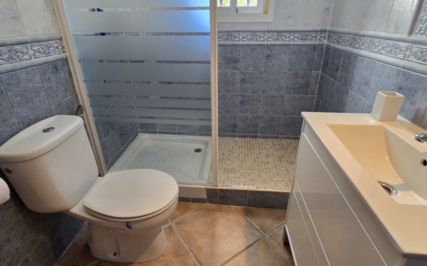 Reventa - Villa -
Vinuela - Inland