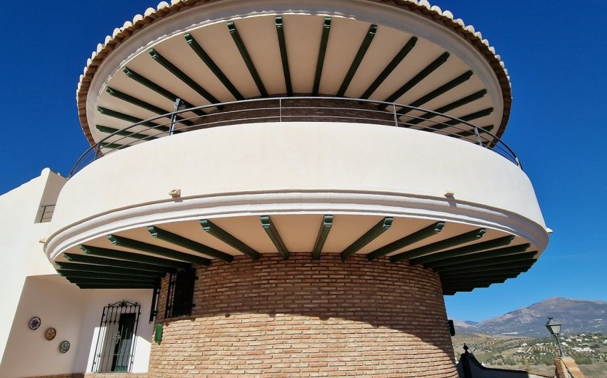 Reventa - Villa -
Vinuela - Inland