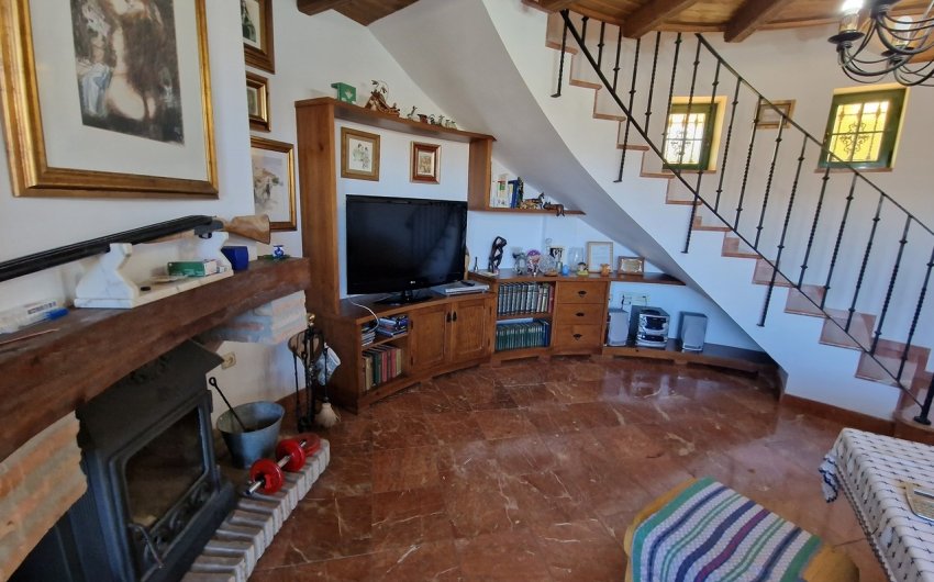 Reventa - Villa -
Vinuela - Inland