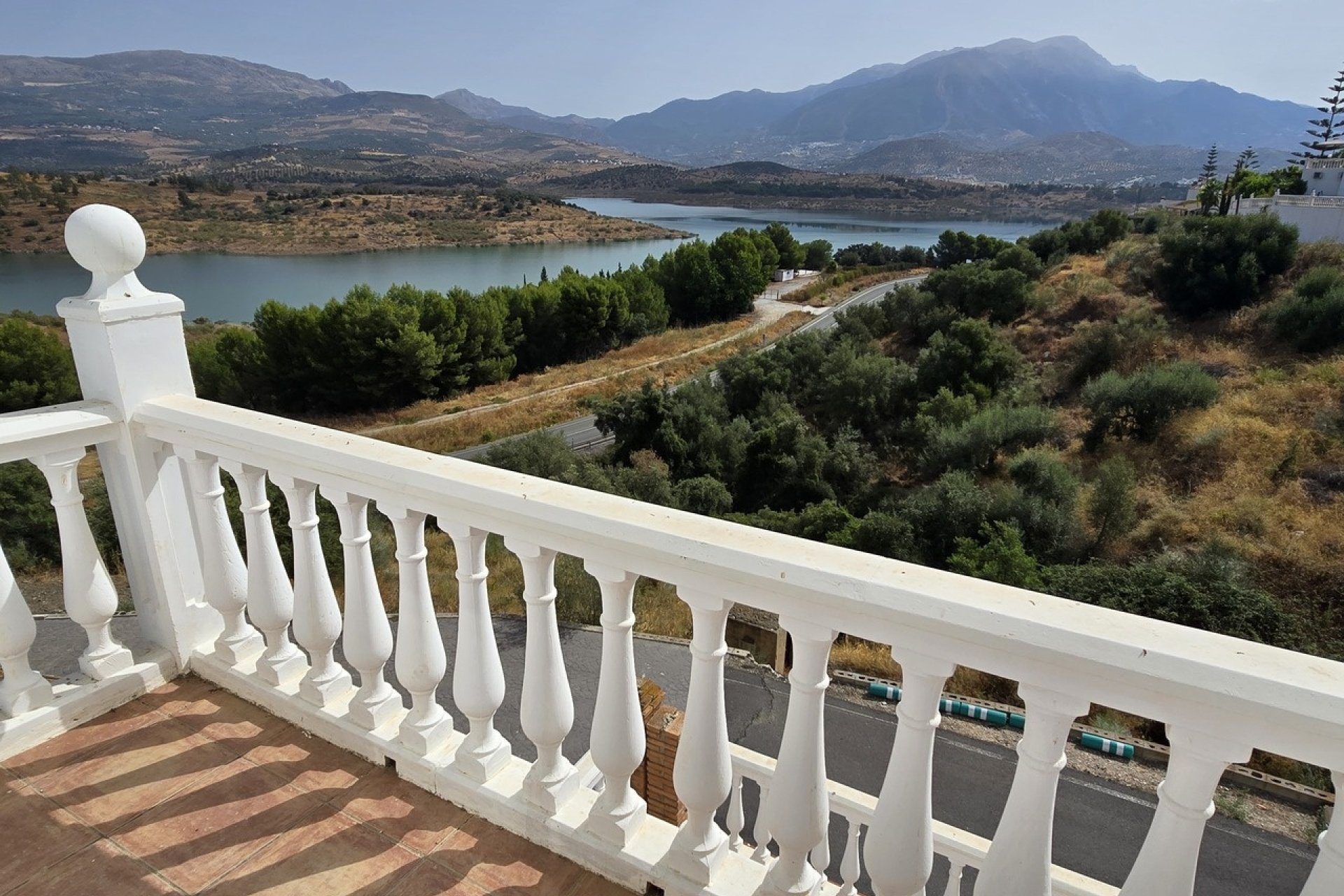 Reventa - Villa -
Vinuela - Inland