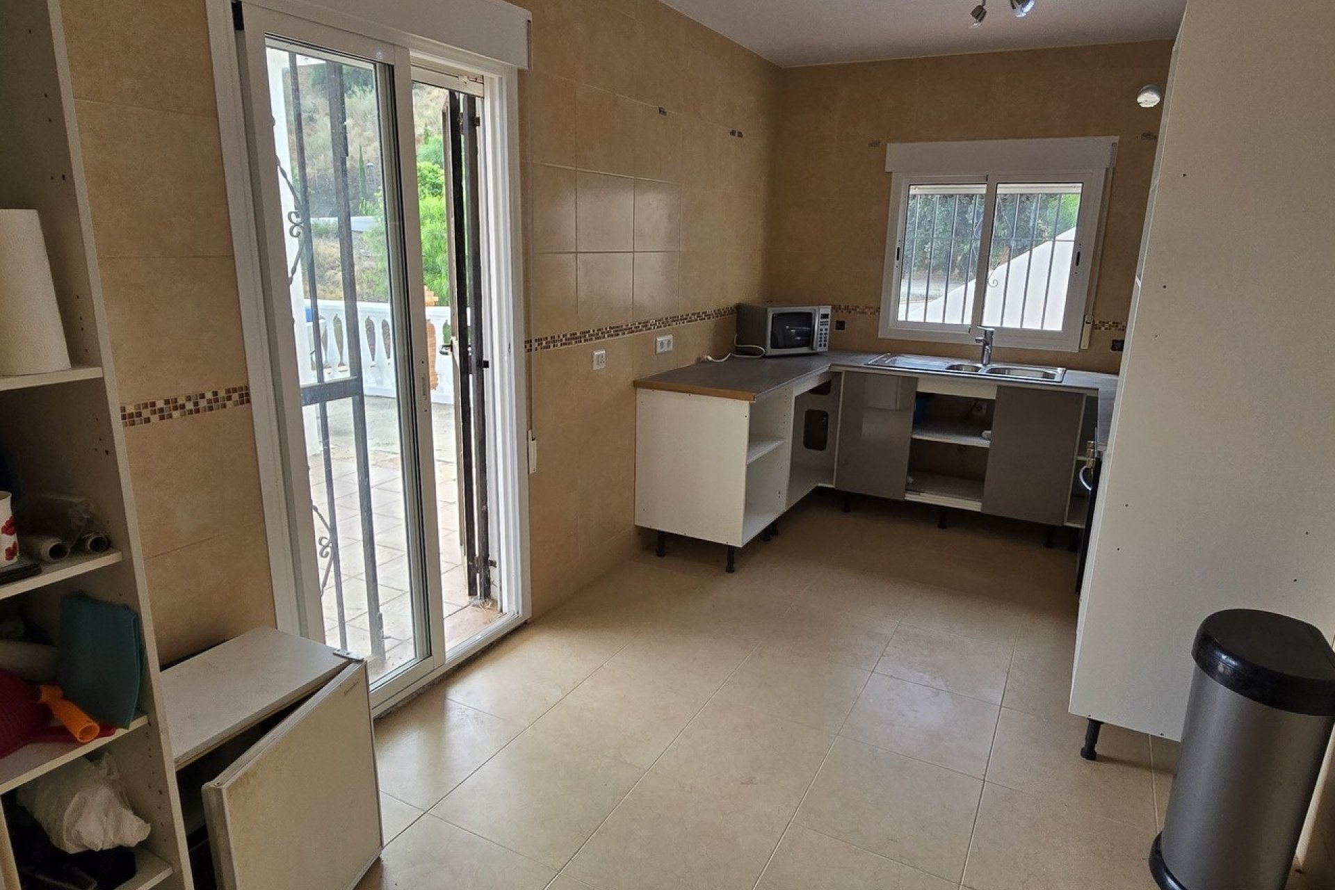 Reventa - Villa -
Vinuela - Inland