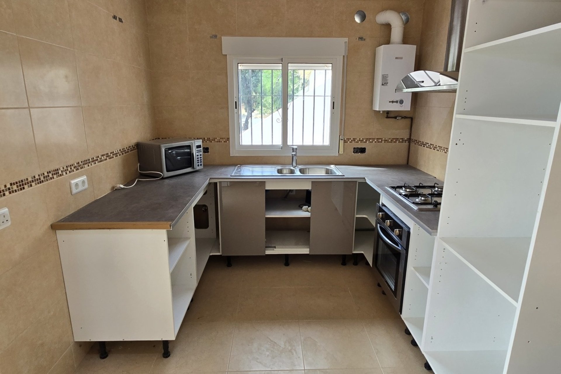 Reventa - Villa -
Vinuela - Inland