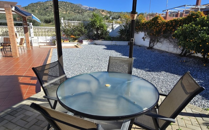 Reventa - Villa -
Vinuela - Inland