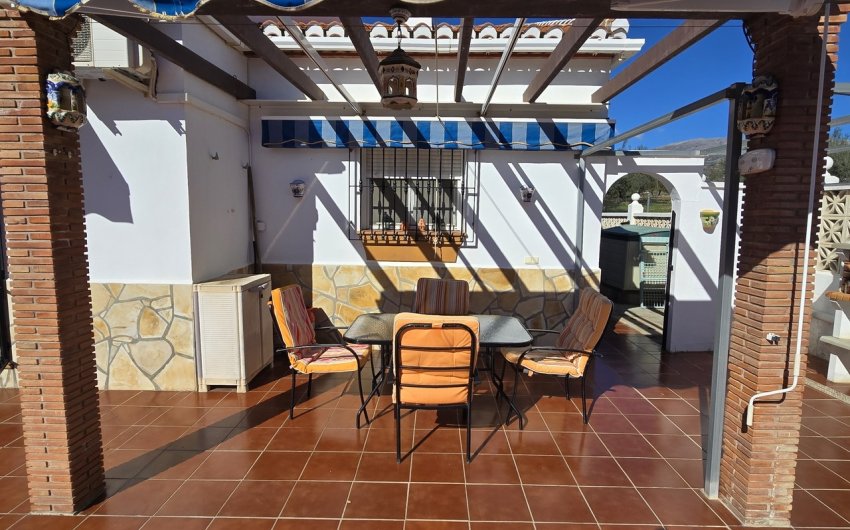 Reventa - Villa -
Vinuela - Inland