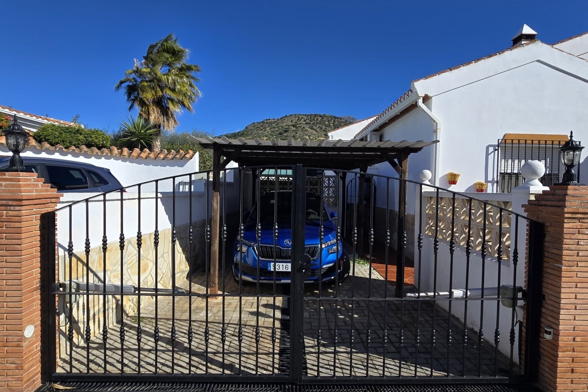 Reventa - Villa -
Vinuela - Inland