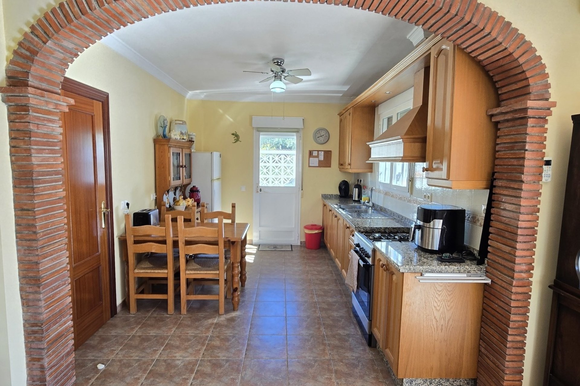 Reventa - Villa -
Vinuela - Inland