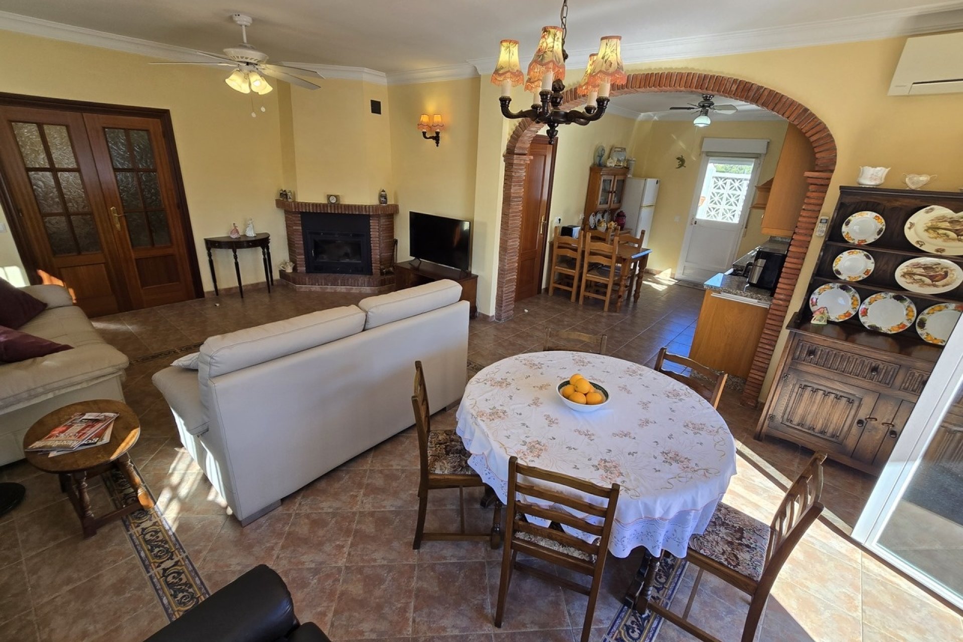 Reventa - Villa -
Vinuela - Inland