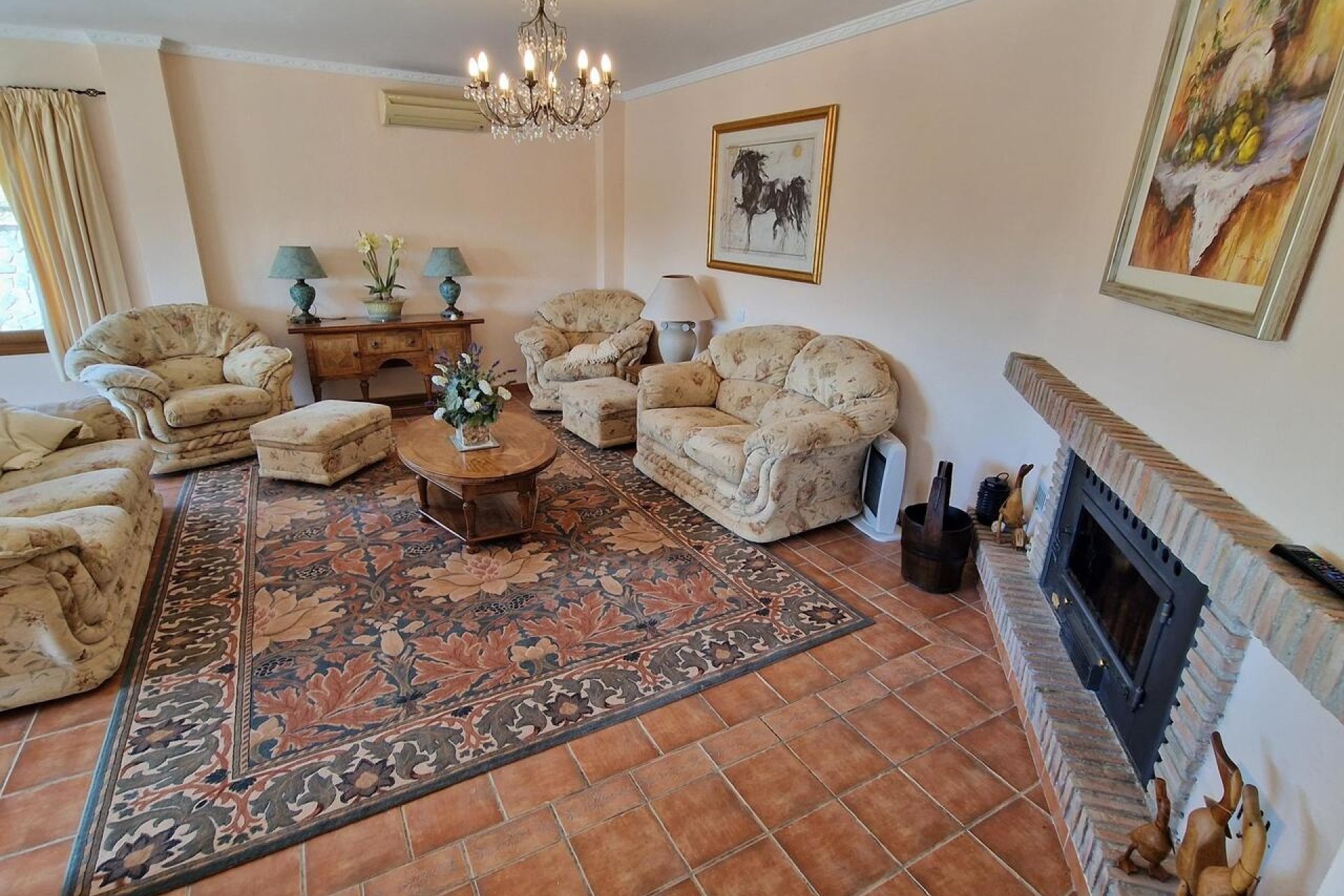 Reventa - Villa -
Vinuela - Inland