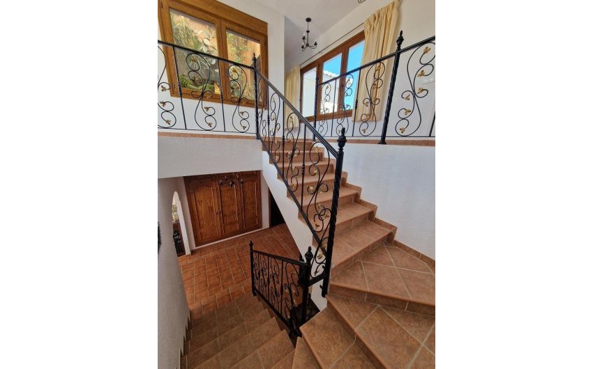 Reventa - Villa -
Vinuela - Inland