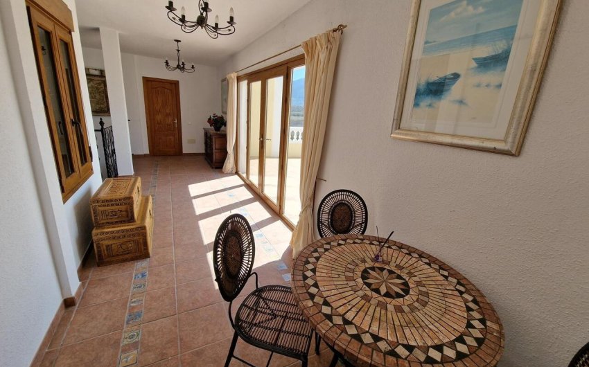 Reventa - Villa -
Vinuela - Inland