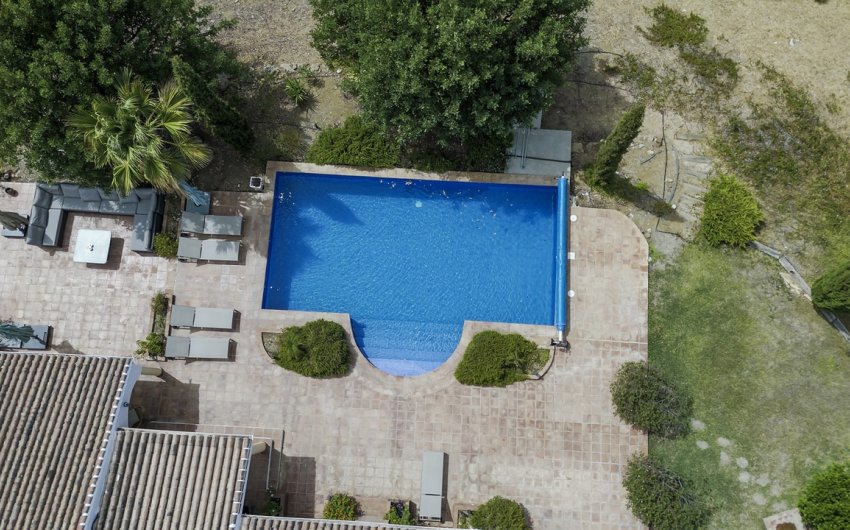 Reventa - Villa -
Vinuela - Inland