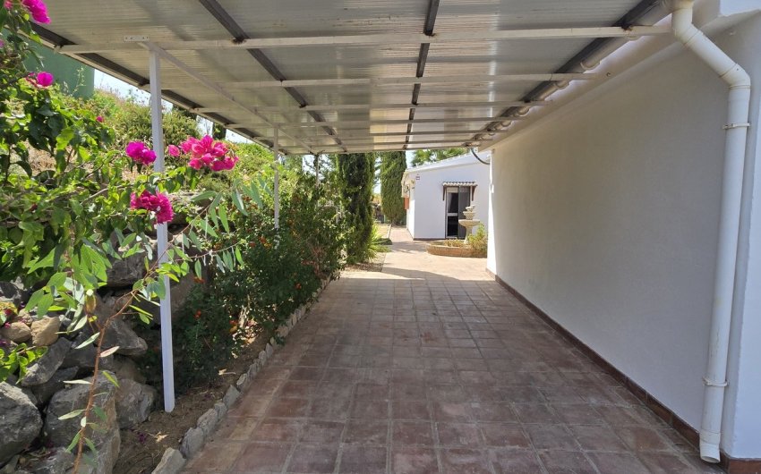 Reventa - Villa -
Vinuela - Inland