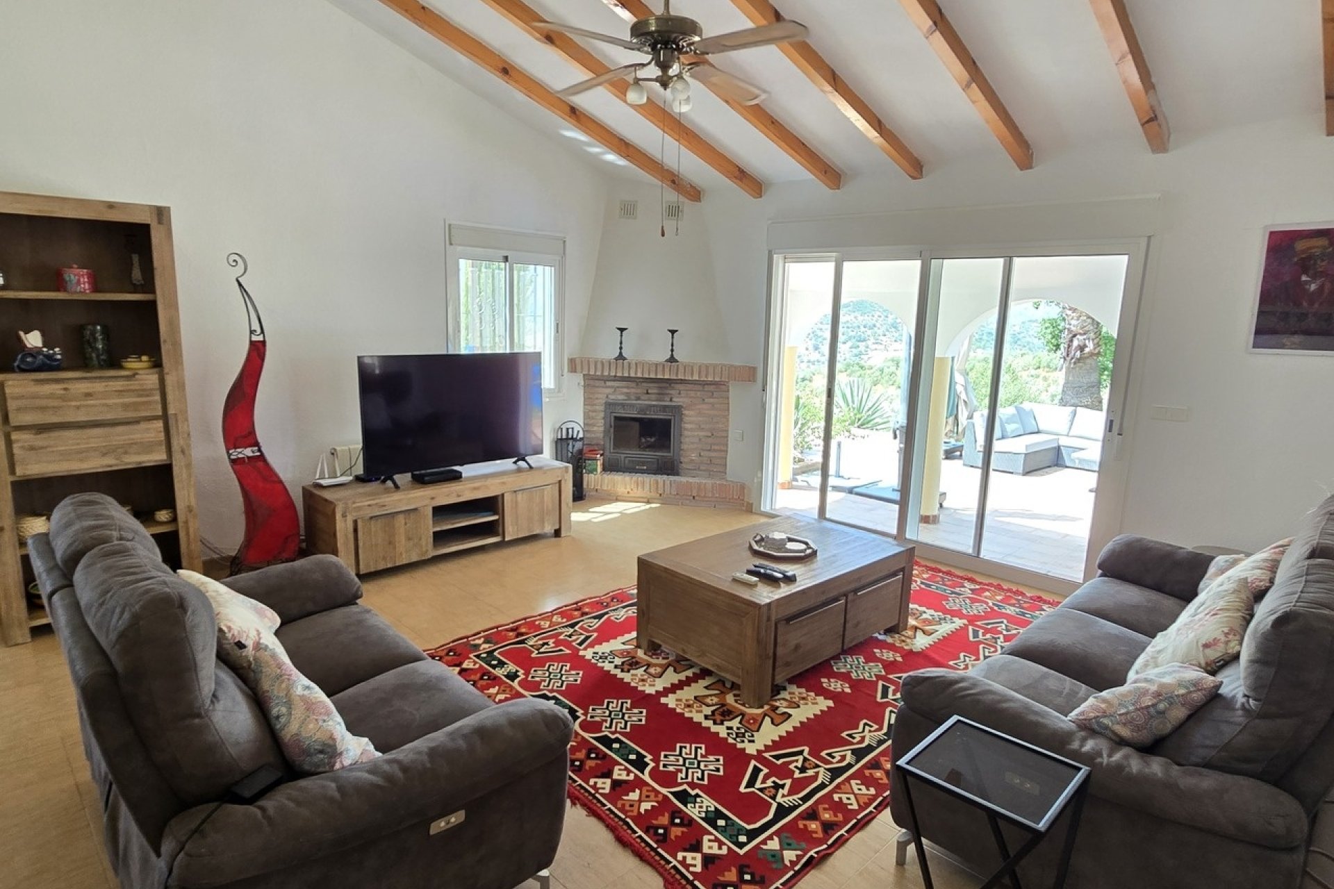 Reventa - Villa -
Vinuela - Inland