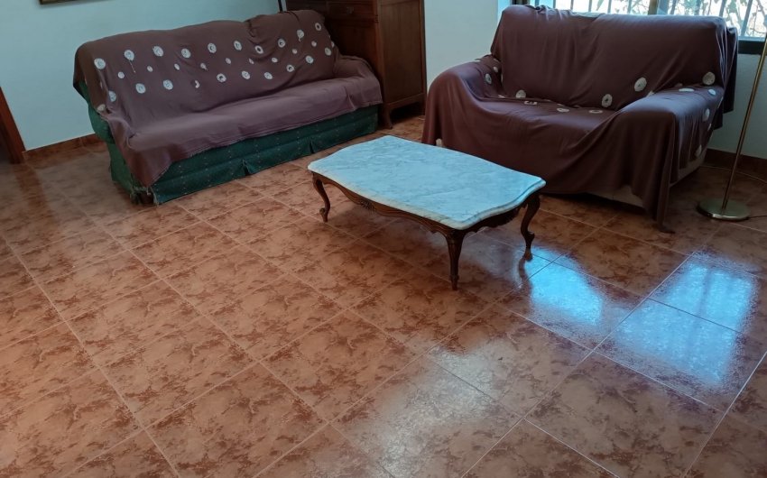 Reventa - Villa -
Yecla - Inland