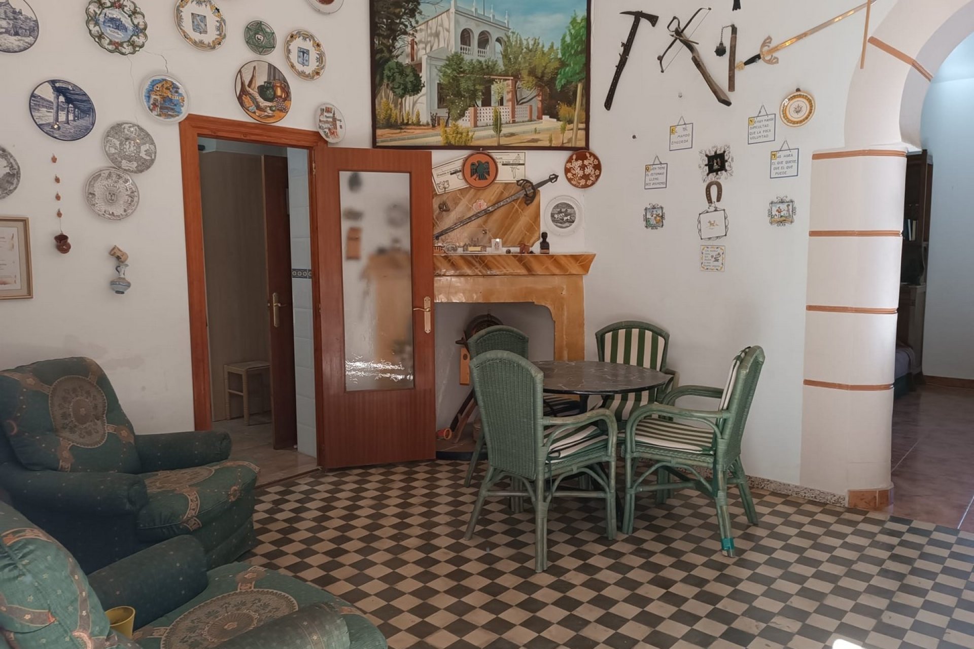 Reventa - Villa -
Yecla - Inland