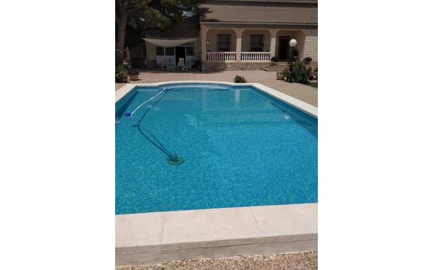 Reventa - Villa -
Yecla - Inland