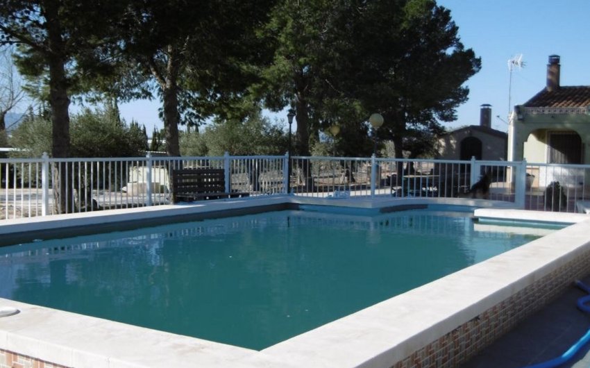 Reventa - Villa -
Yecla - Inland