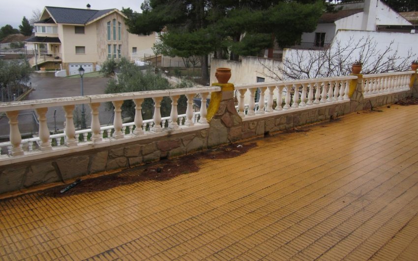 Reventa - Villa -
Yecla - Inland