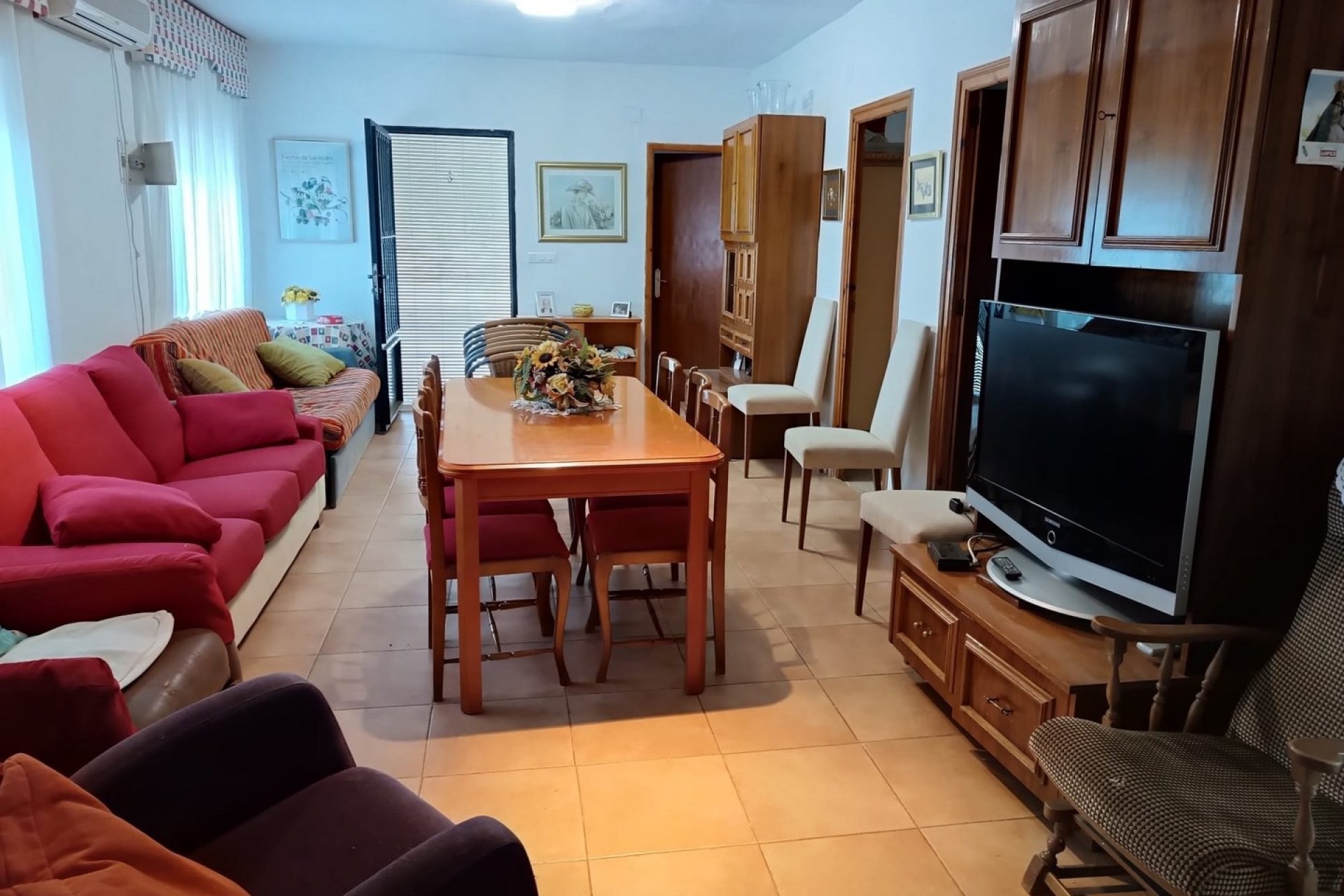 Reventa - Villa -
Yecla - Inland