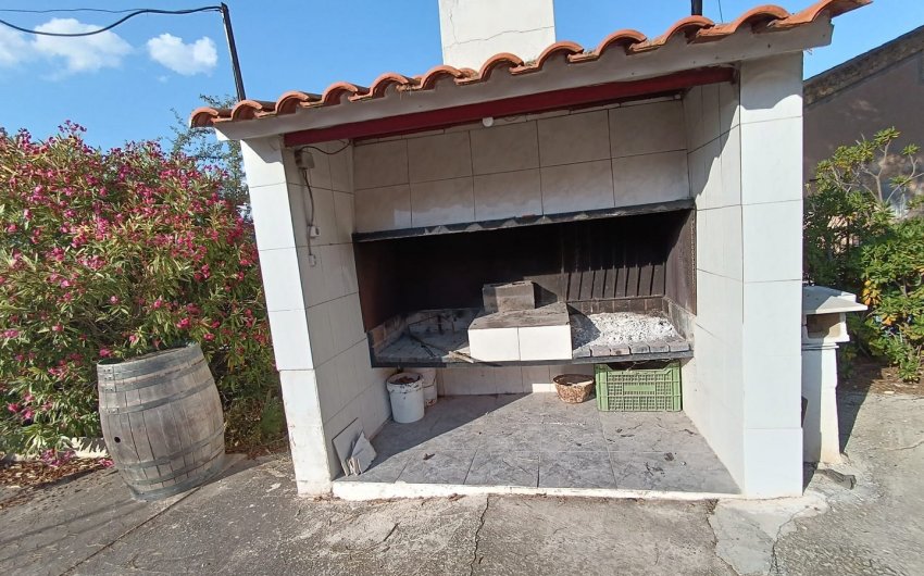 Reventa - Villa -
Yecla - Inland