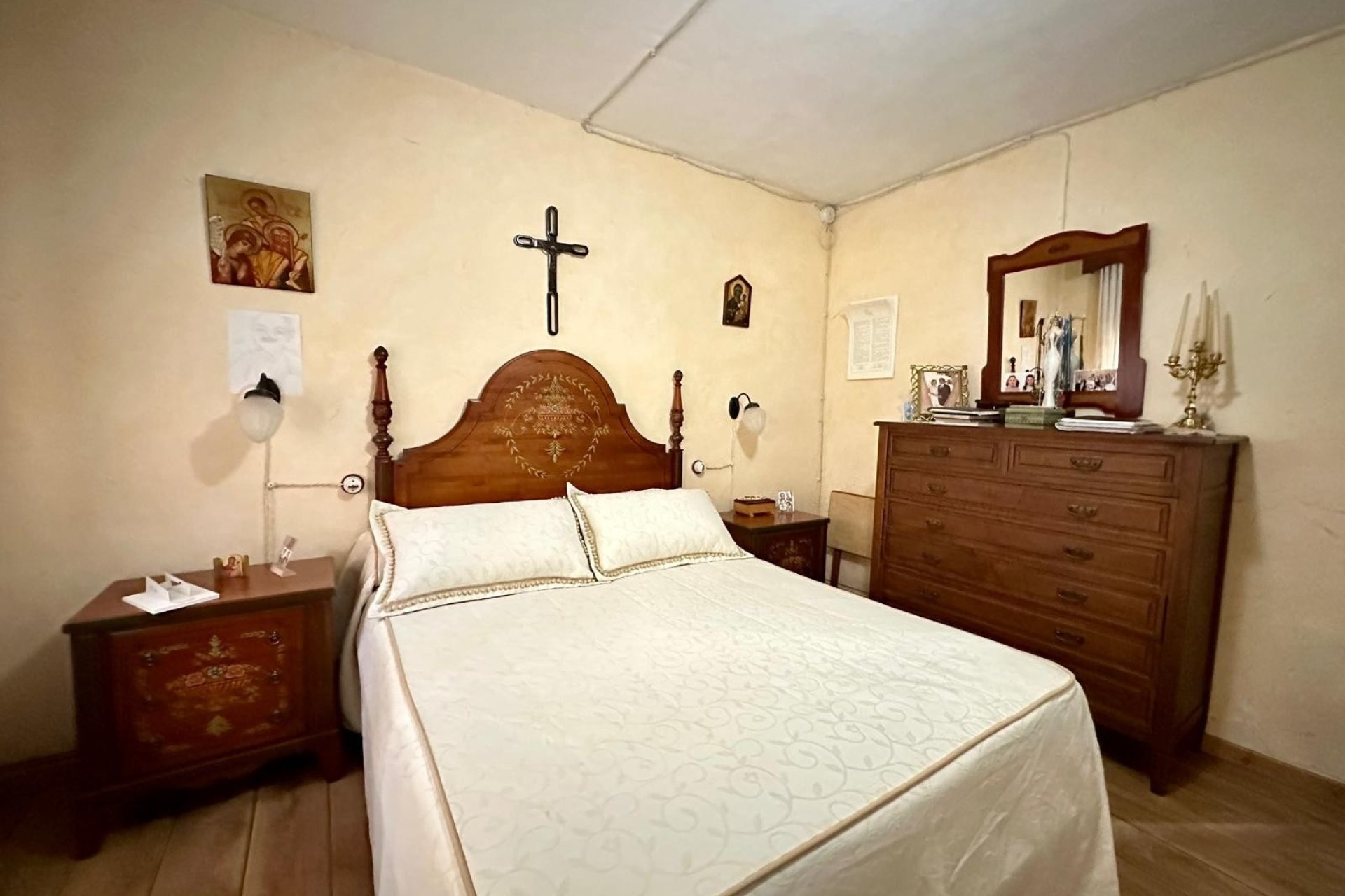 Reventa - Villa -
Yecla - Inland