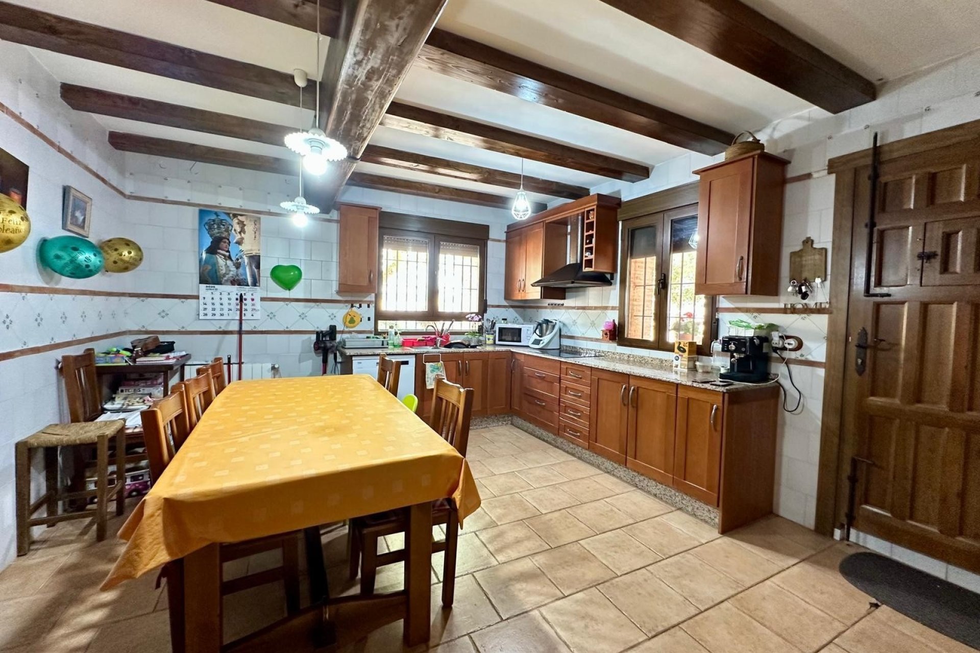 Reventa - Villa -
Yecla - Inland