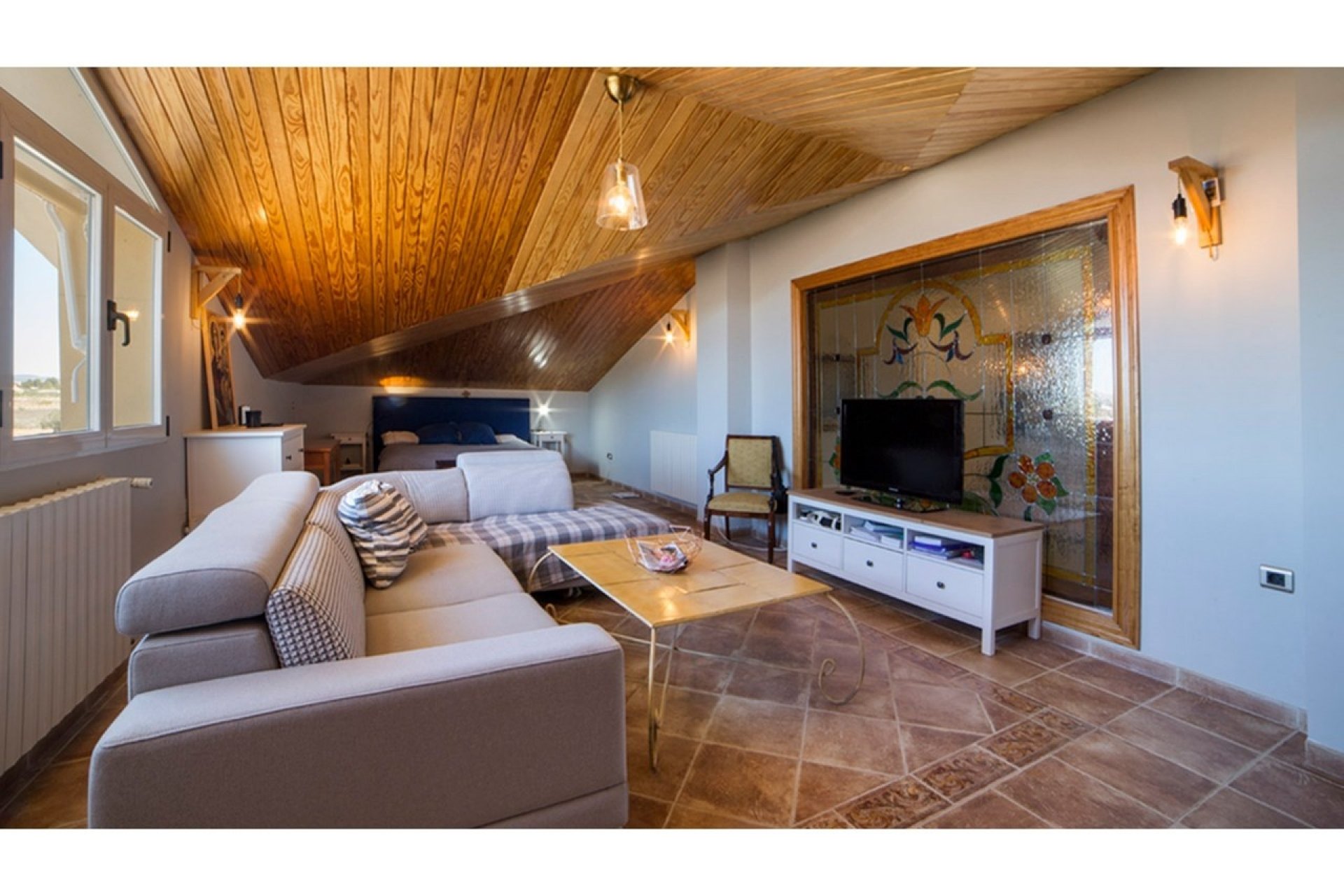 Reventa - Villa -
Yecla - Inland