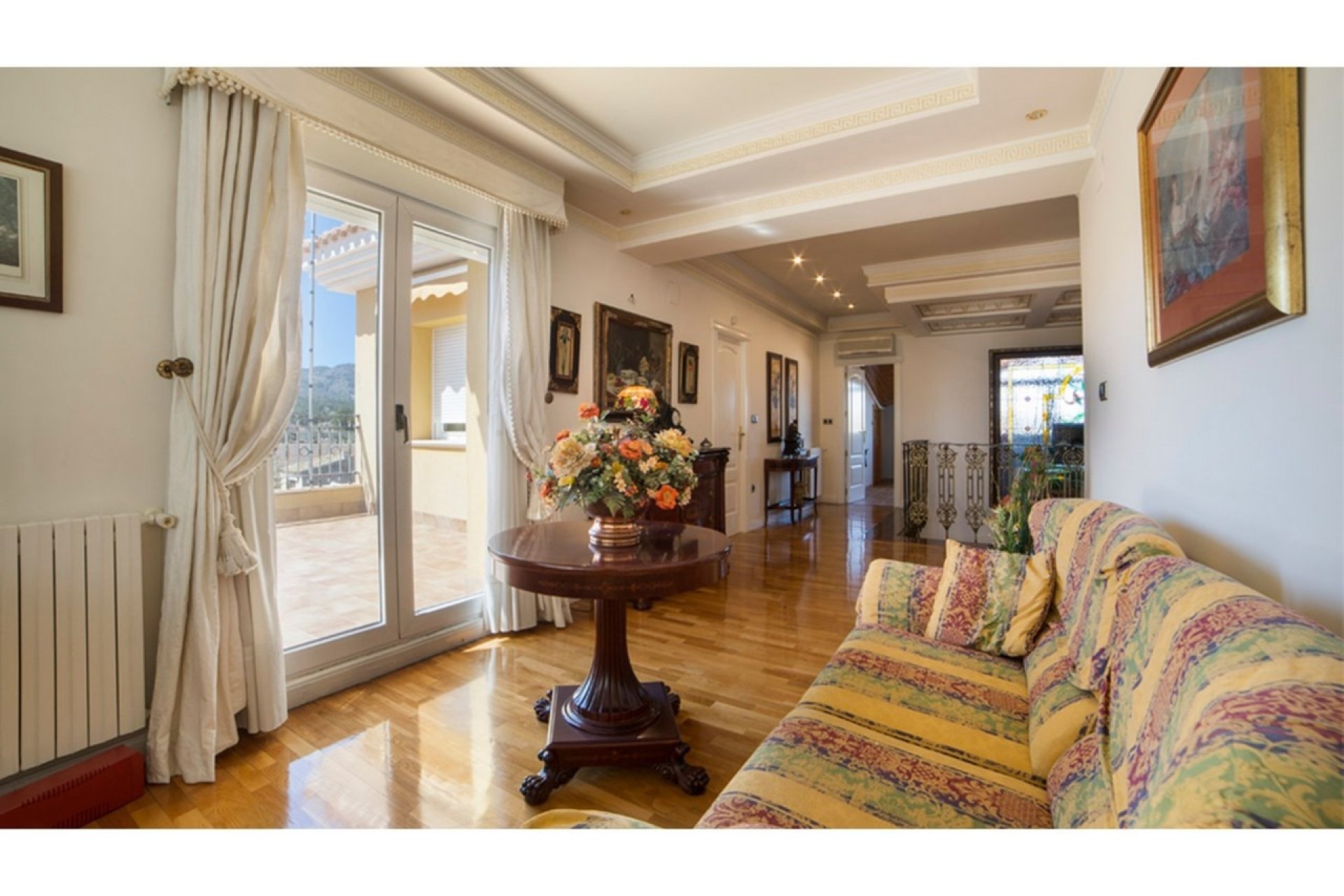 Reventa - Villa -
Yecla - Inland
