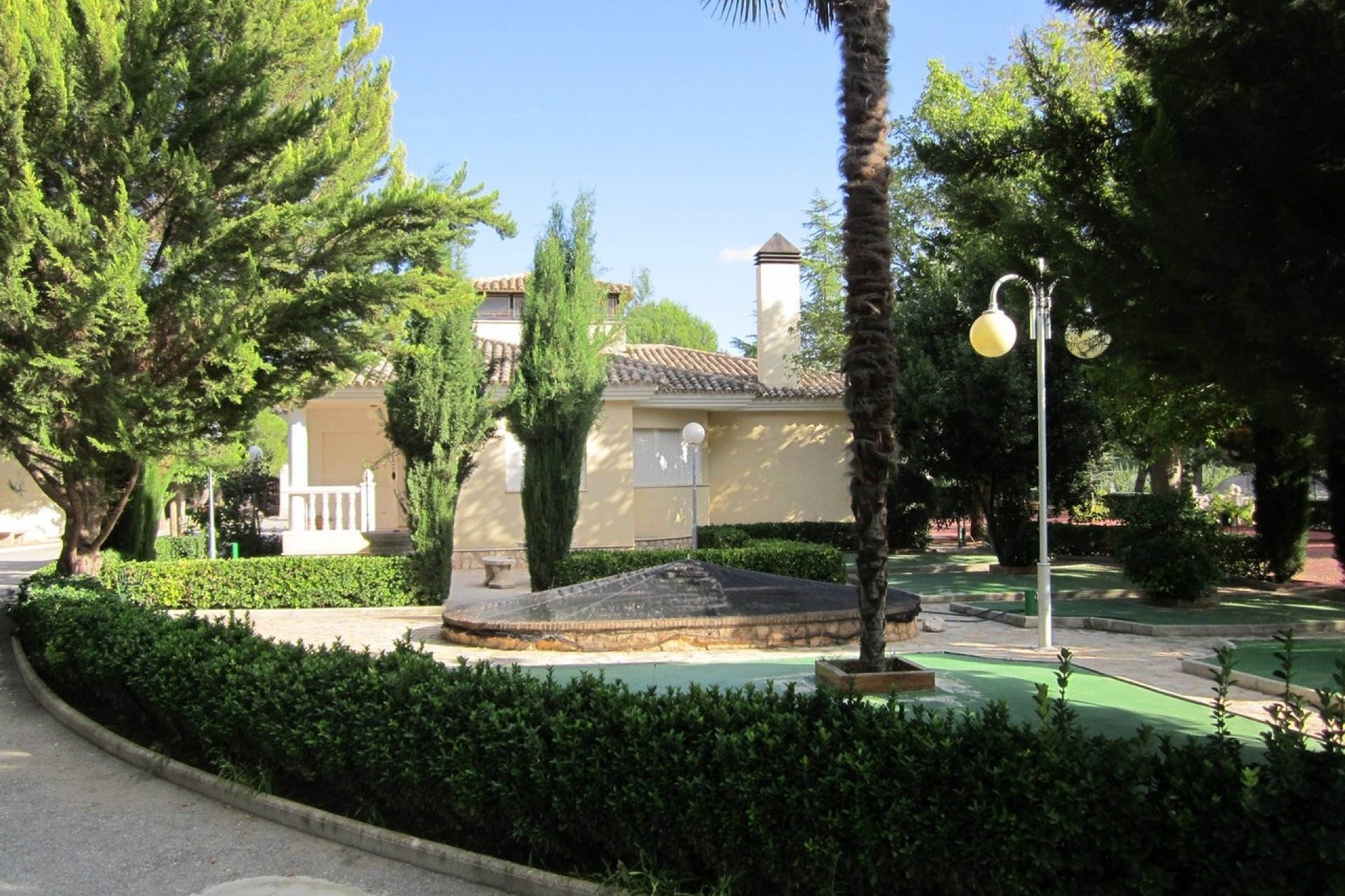 Reventa - Villa -
Yecla - Inland