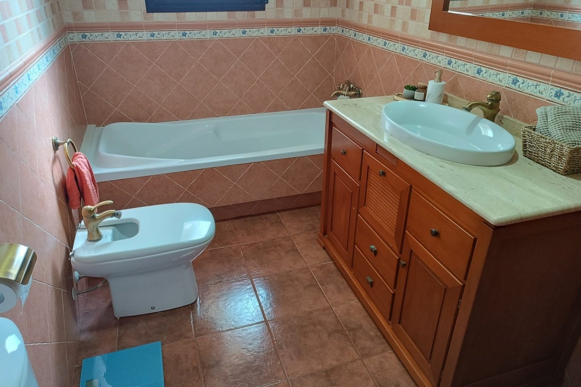Reventa - Villa -
Yecla - Inland