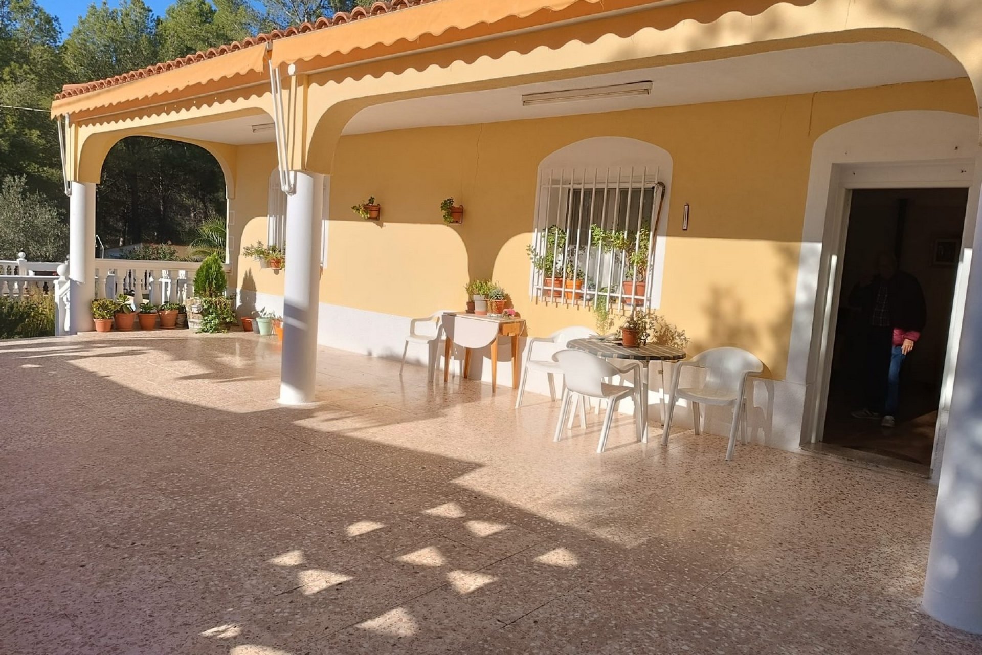 Reventa - Villa -
Yecla - Inland