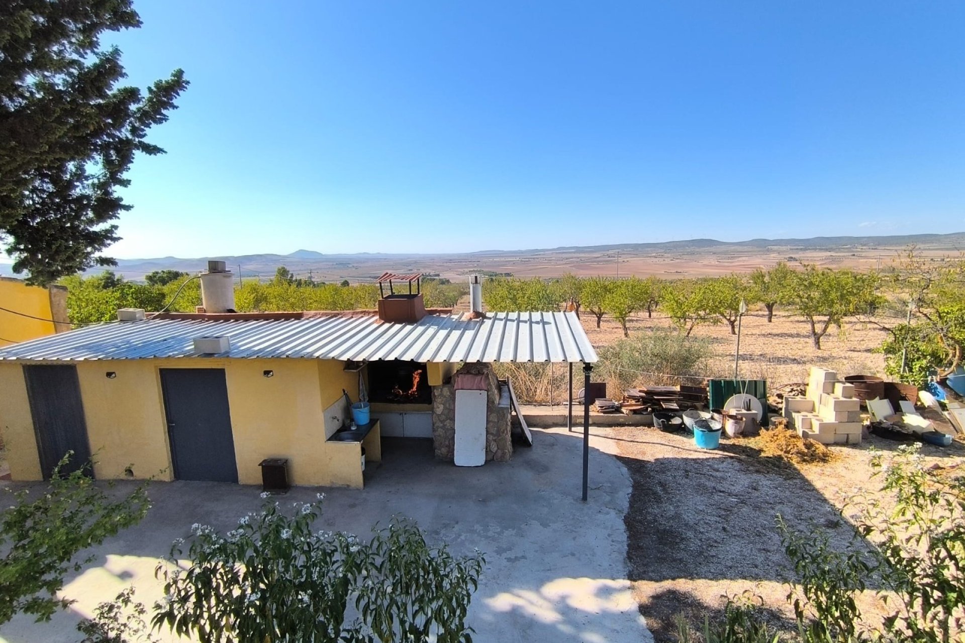 Reventa - Villa -
Yecla - Inland