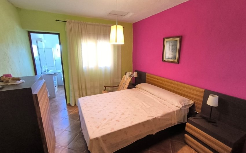 Reventa - Villa -
Yecla - Inland