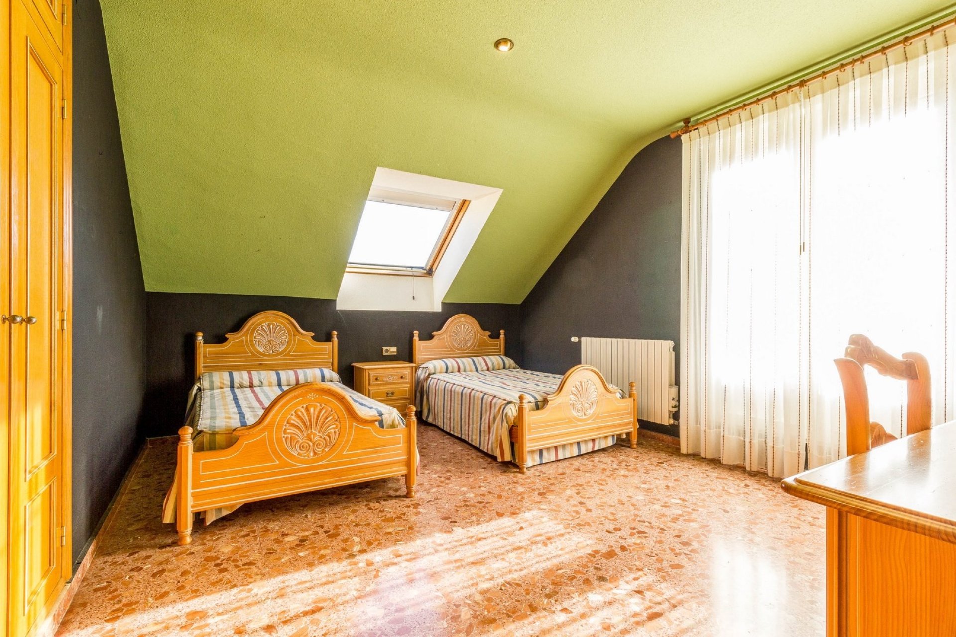 Reventa - Villa -
Yecla - Inland