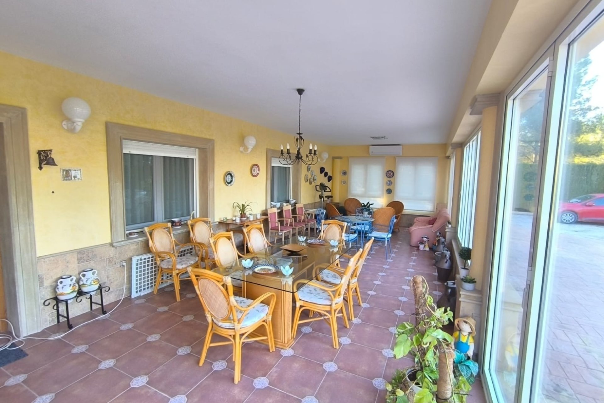 Reventa - Villa -
Yecla - Inland