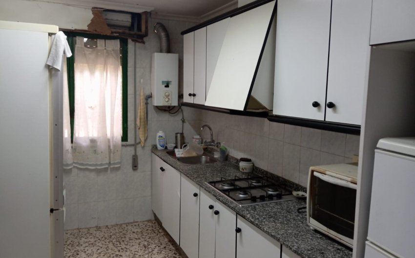 Reventa - Villa -
Yecla - Inland