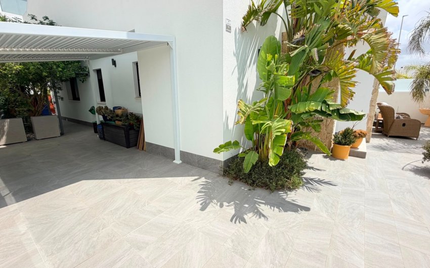 Revente - 4. House - Detached Villa -
Los Montesinos - La Herrada