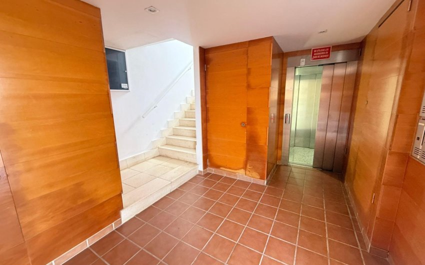 Revente - Apartamento -
Guardamar del Segura - Puerto Deportivo