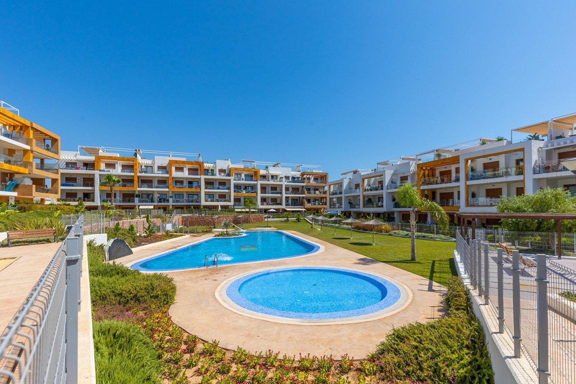 Revente - Apartamento -
Orihuela Costa - Los Dolses