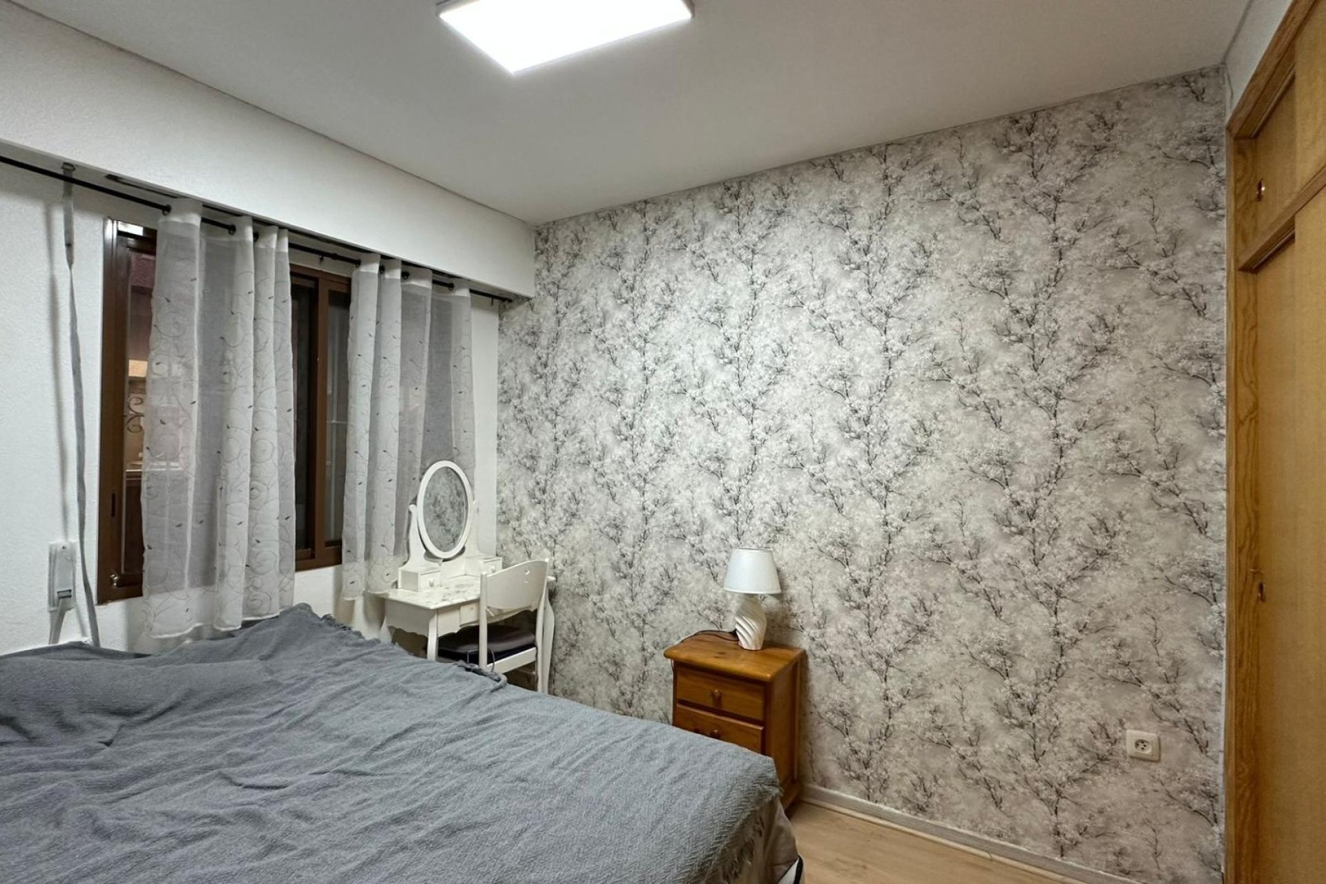 Revente - Apartamento -
Torrevieja - Centro