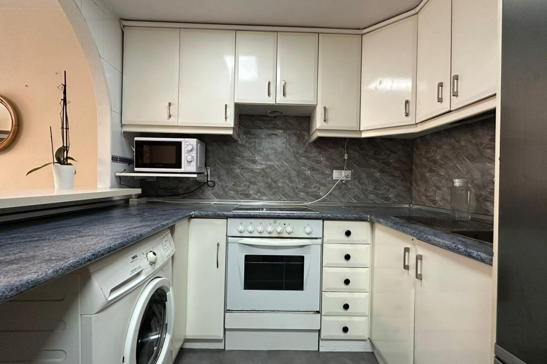 Revente - Apartamento -
Torrevieja - Centro